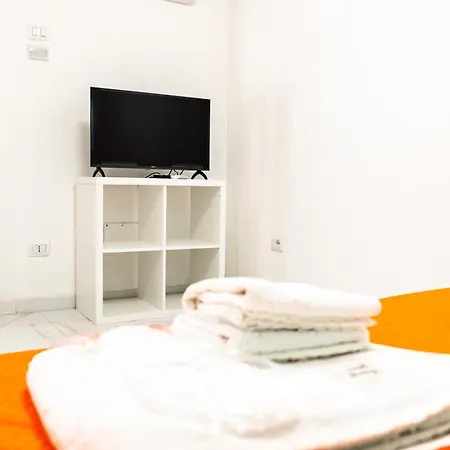 Petrelli Station - Barihouses Apartment Bari
