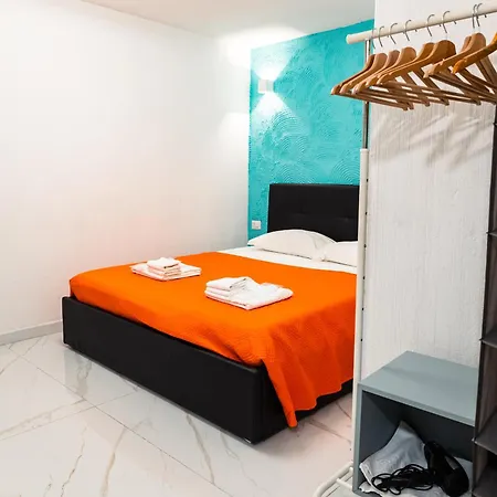 Petrelli Station - Barihouses *